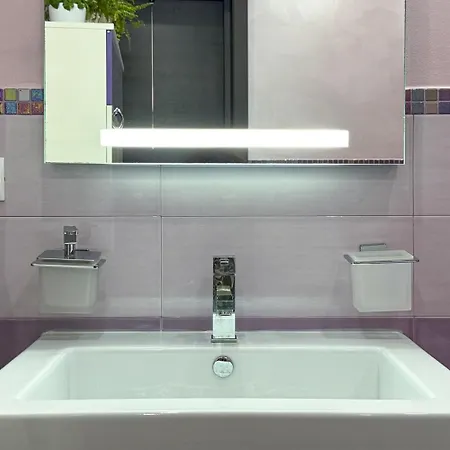 Kira House Apartment