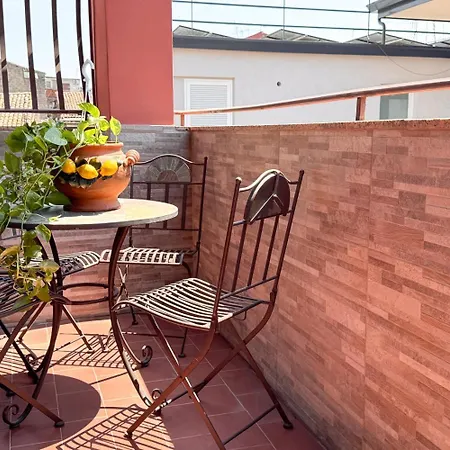 Kira House Apartment *